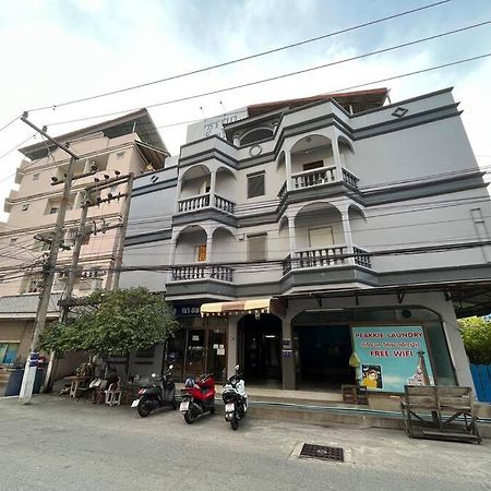 Room101 In Wanna Apartment Pattaya Extérieur photo